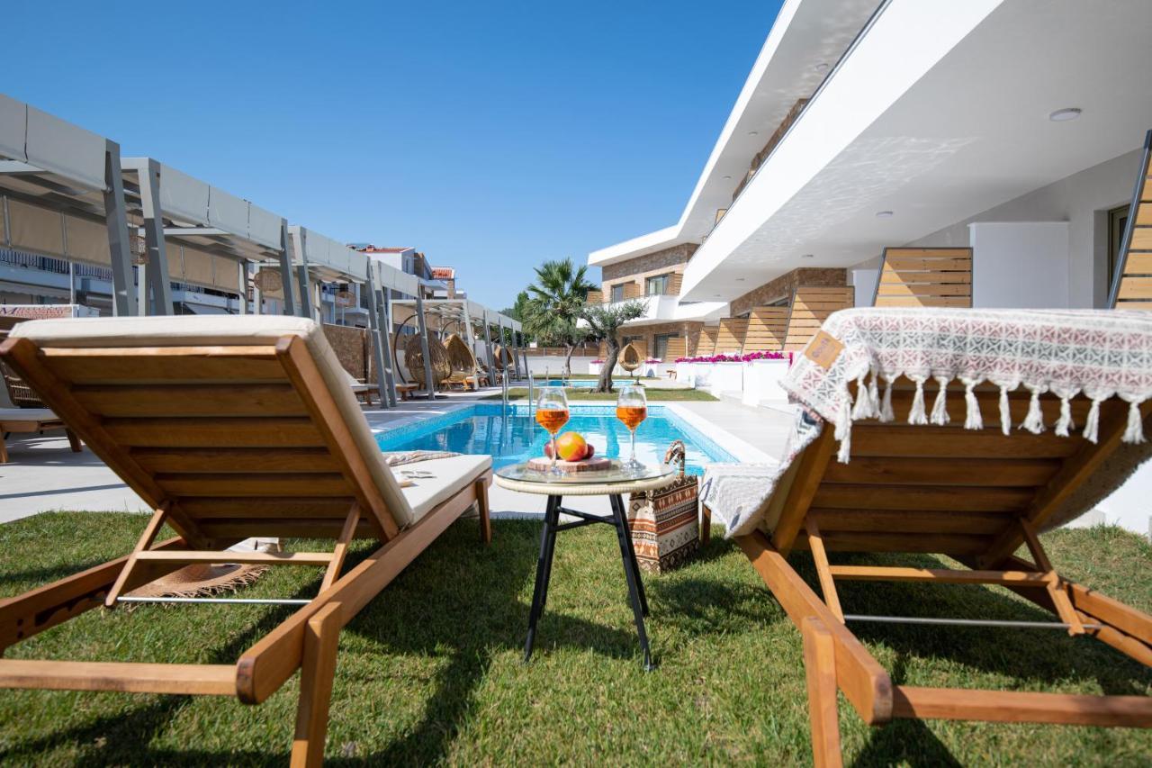 Imagine Luxury Suites Nikiti  Exterior photo