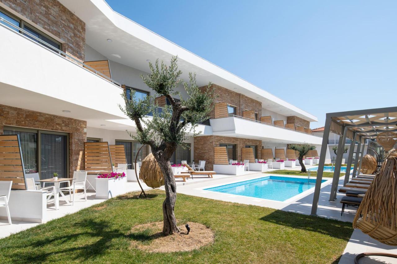 Imagine Luxury Suites Nikiti  Exterior photo