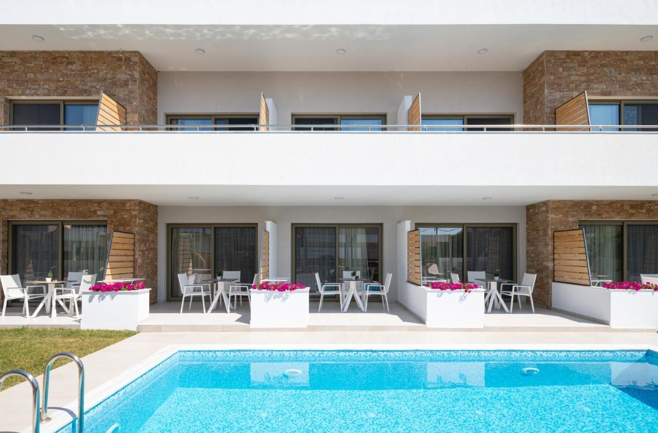 Imagine Luxury Suites Nikiti  Exterior photo