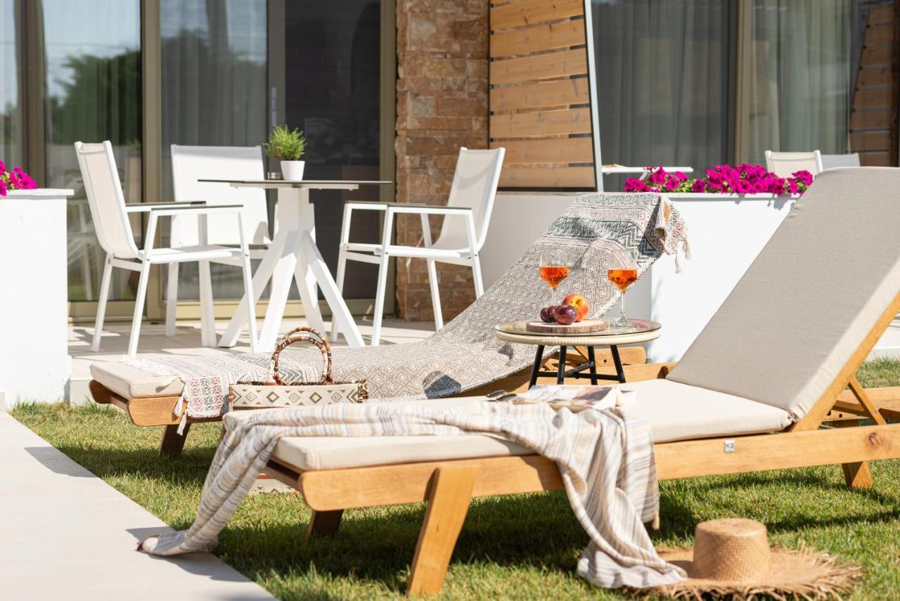 Imagine Luxury Suites Nikiti  Exterior photo