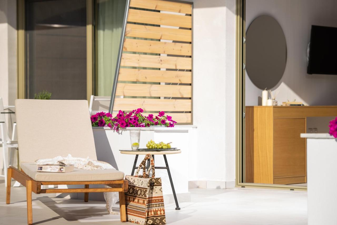 Imagine Luxury Suites Nikiti  Exterior photo