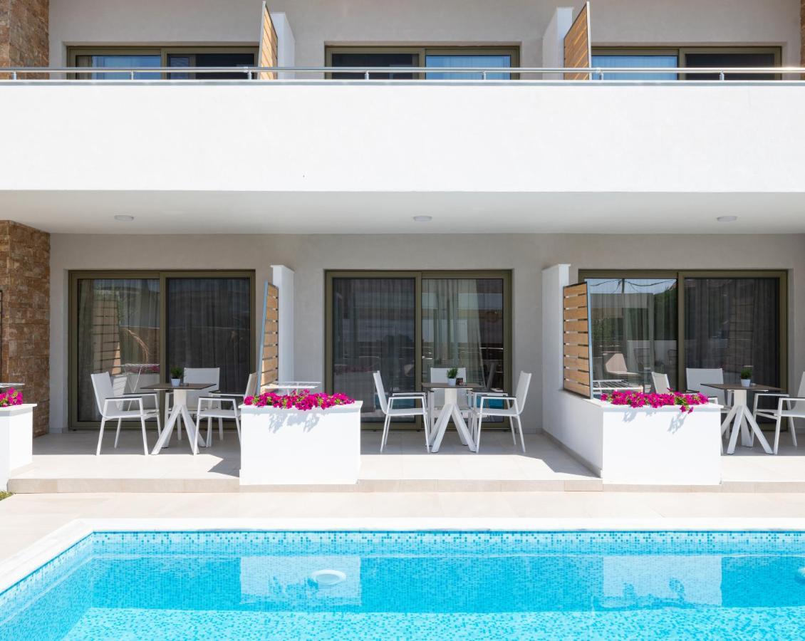 Imagine Luxury Suites Nikiti  Exterior photo
