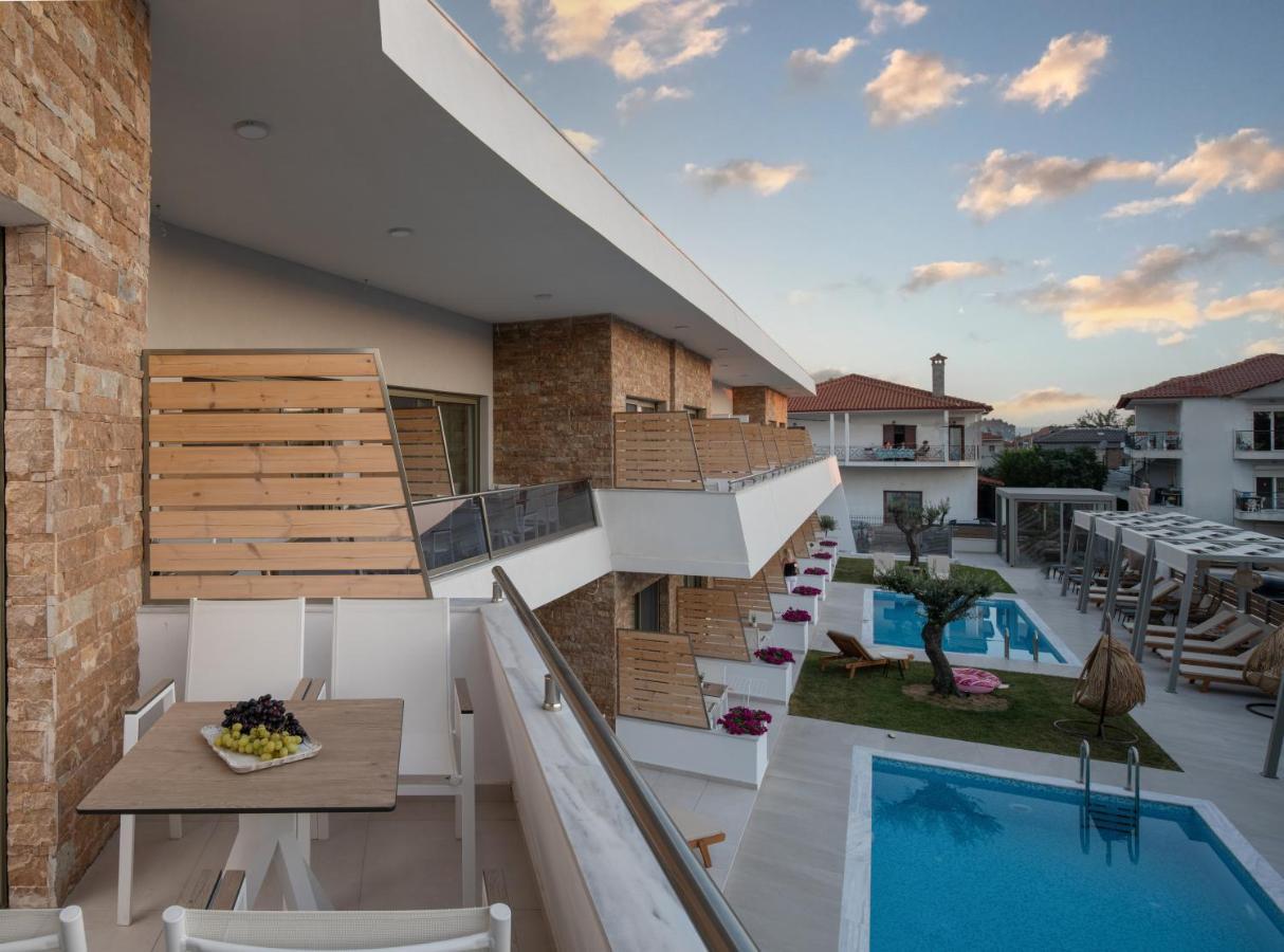 Imagine Luxury Suites Nikiti  Exterior photo