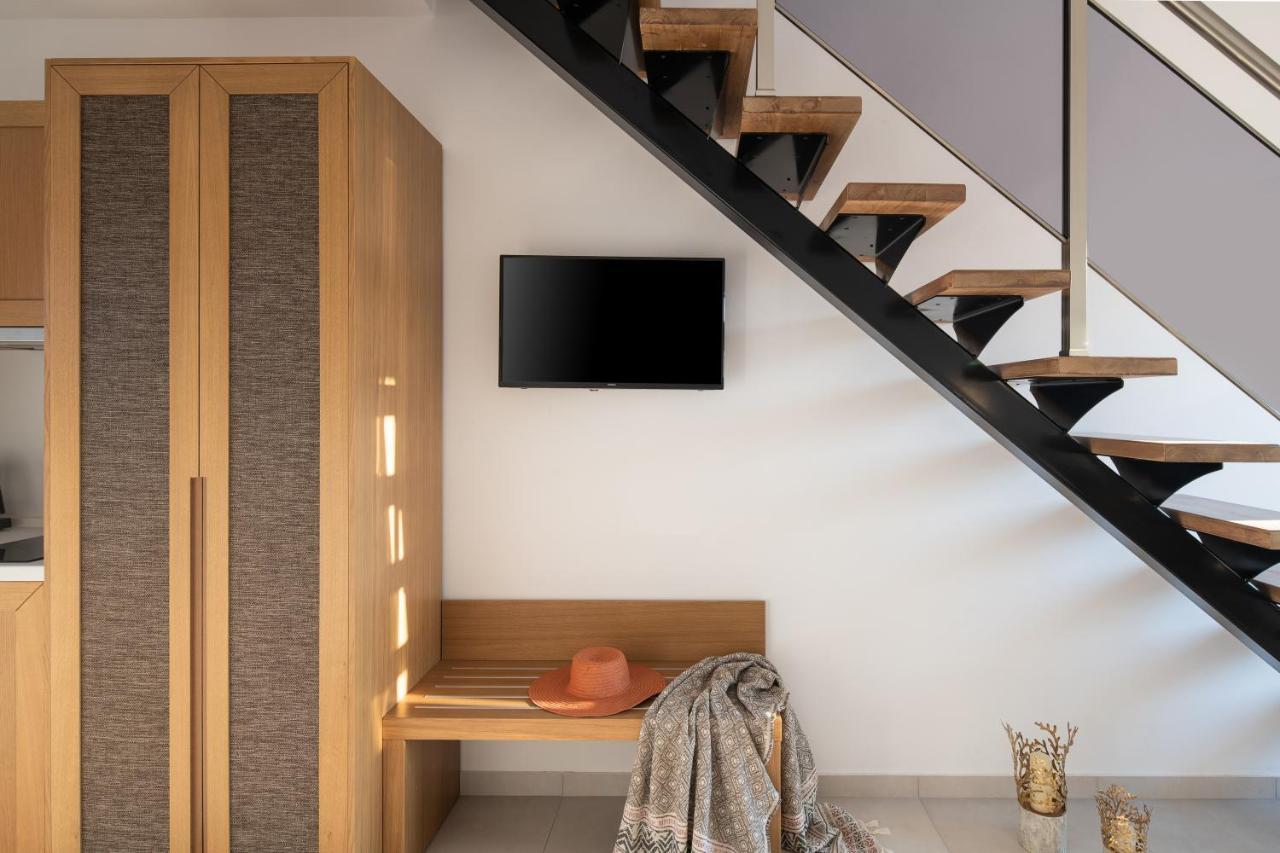 Imagine Luxury Suites Nikiti  Exterior photo