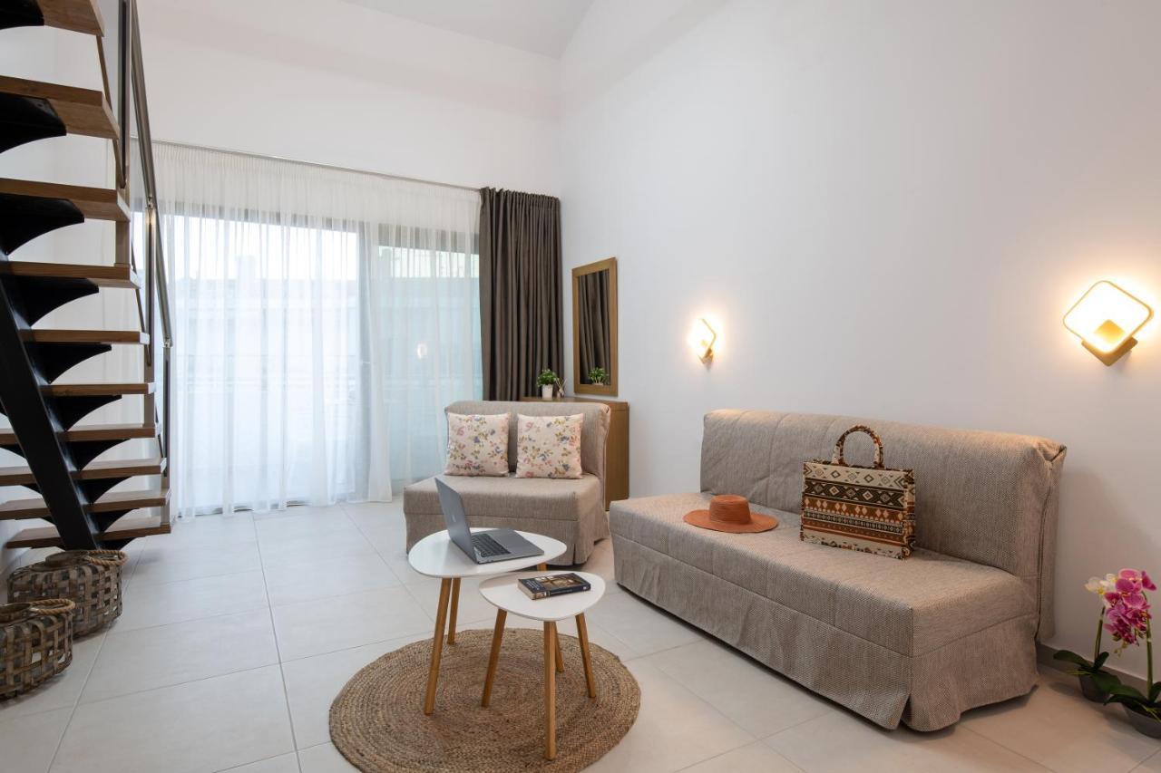 Imagine Luxury Suites Nikiti  Exterior photo